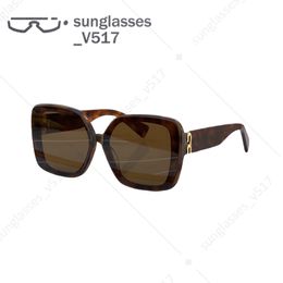 Lunettes d'été Femme des lunettes de soleil Big Frad Trendy Sexy Womens Summer Essentials Sunky Sunky Sunkes 89V Large Square Design Acetate Frame Cadre UV400