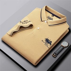 Camiseta de manga corta de algodón 100% de gama alta de verano Camisa polo bordada para hombres Solapa Tendencia casual Media manga Ropa para hombres 220402