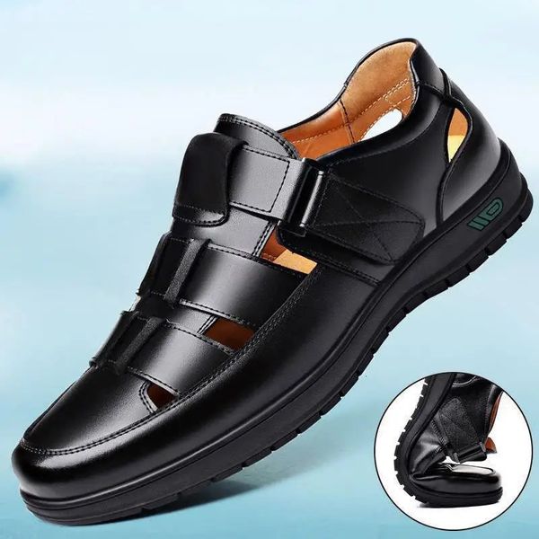 Été chaussures en cuir creux hommes sandales décontractées respirant trou chaussures sandales hommes chaussures sandales 240327