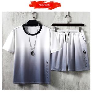 Zomerijs Silk Running Sport Suits For Man Fashionale T -shirt Korte broek met gradiëntkleur272i