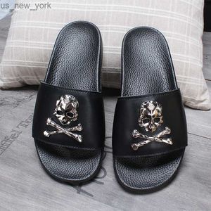 Zomer Indoor Zachte Slippers Thuis Strand Schoenen Paar Antislip Skull Tide Slides Casual Platte Sandalen Dames/Man Mode Slippers