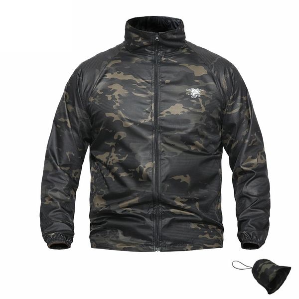 Chaqueta de verano Hombres Bomber Camuflaje Táctico Sello Piel Protector solar Impermeable Comabt Camo Chaqueta Abrigo Hombres Outwear Windbreaker Masculino 210518