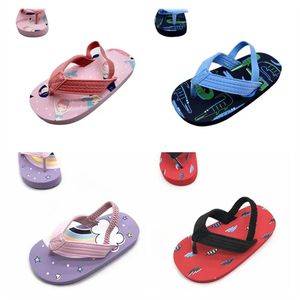 Zomer kinderen slippers cartoon printen flipflops jongens buiten peuter schoenen meisjes strand clipon drag sandalen 240416