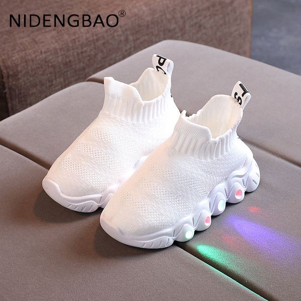 Zapatillas de deporte de verano para niños, luces LED para niñas, calcetines transpirables de malla para niños y bebés, zapatillas deportivas para correr, zapato Infantil ligero