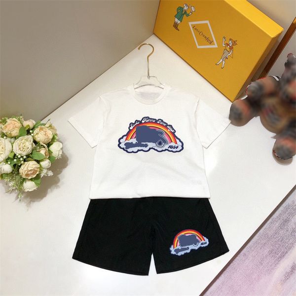 Summer Kids Sports Set Designer Garçons Vêtements De Luxe Enfants Vêtements Costumes Mode Mignon À Manches Courtes Marque Tshirt Shorts T-shirts Costume