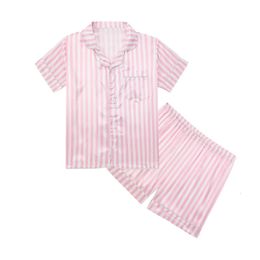 Summer Kids Two Pied Pyjama Girls Sweet Faux Silk Struité à manches courtes Pyjamas Satin Set Casual Skinly Sleeping 914y 240408