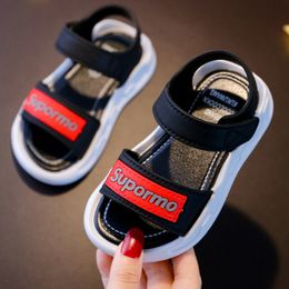 Été en cuir bébé sandales couleur unie garçon semelle en caoutchouc anti-dérapant garçons filles enfant en bas âge chaussures plage 220525