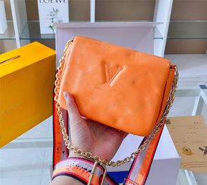 Bolsos cruzados con solapa de cuero de verano para mujer Bolsos de hombro de color sólido de lujo Monederos con cadena con caja