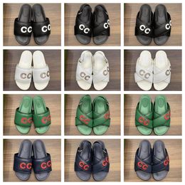 Pantoufles en cuir d'été Un mot en Europe et aux États-Unis Fashion Leather Slippers Beach Shoes Sandals For Men pour femmes chaussures