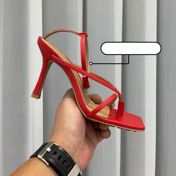 Cuir d'été palpitant sandales à talons hauts femme designer unique jupe à pince carrée chaussures de robe de mariée banquet sexy chaussure pour femme