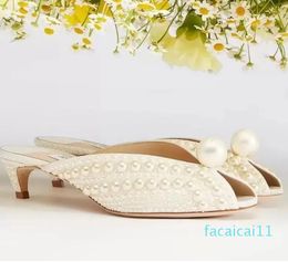 Scarpe da sposa da sposa di marca di lusso estivo Scarpe da sposa Sacora Sandali da donna Perle in pelle Marche di lusso Tacchi alti da donna che camminano con scatola,