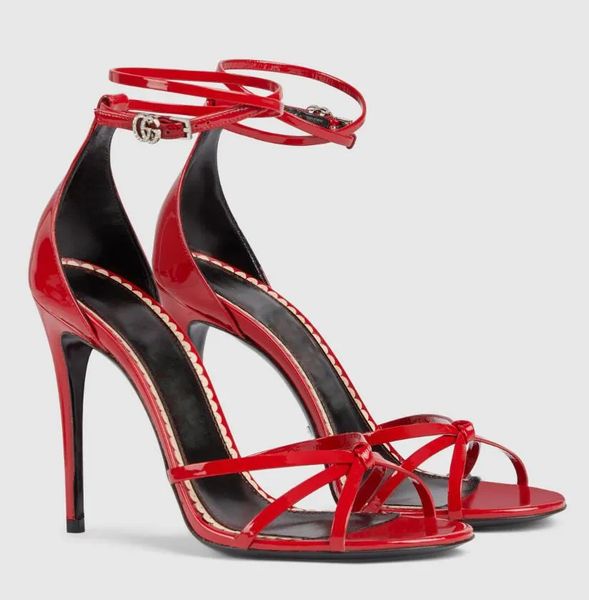 Verano Marcas de lujo Sandalias de charol Zapatos con tiras Tacón alto Oro Negro Rojo Bombas Fiesta Boda Gladiador Sandalias con caja.EU35-41