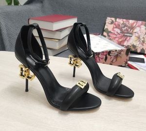 Zomer Luxe Keira Dames Sandalen Schoenen Zomer Elegant Gepolijst Kalfsleer Plated Carbon Hakken Feestjurk Bruiloft Dame Zomer Gladiator Sandalias