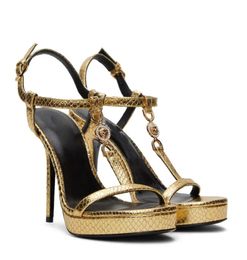 Summer Luxury Medusai 95 Sandales en cuir breveté Chaussures Femme Femme Gold-Tone Hardware Buckle Sangle High Heels Lady Party Weddalias With Box