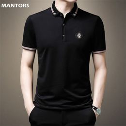 Summer Luxury Men's Polo Clain à manches courtes Busidered Business Shirt Mens Fashion T Revers Slim Fit Casual Clothing 220504