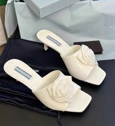 Été luxe Pra-sandales chaussures fleur florale diapositives femmes chaton talons brosse en cuir blanc noir pantoufles fête mariage dame marche EU35-43