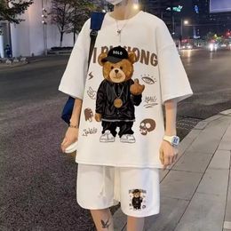 Summer Man Tracksuit Cartoon Streetwear Hip Hop Rock Casual Short Suit Cool Bear Gedrukte Waffle T Shirts Shorts 2 -Piece Set 240412