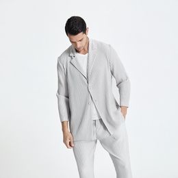 giacca casual da uomo estivo piega Miyak Cappotti da uomo cardigan da lavoro tutto-fiammifero alla moda plus size