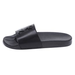 Zomer Heren Slippers Hoge Kwaliteit Leer Outdoor Comfortabele Vrije Tijd Antislip Dragen Persoonlijkheid Strand Candals Fabriek Directe Verkoop