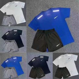 Summer Men's Right Sporter Sports Sports Shortws Shorts Set Sportswear Tending de camisa de algodón impresa con Alfabeto de tendencia de la moda de moda