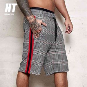 Sommer Männer Shorts Mode Gitter Knie Länge Patchwork Strand Mann Jogger Freizeit Jogginghose Fitness Streifen Hosen 210716