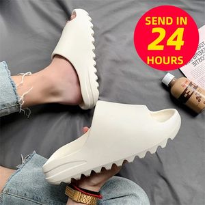 Zomer mannen dames strand slippers luxe merk mode sandalen buiten indoor niet -slip ontwerper dames dia's platformschoenen 220607