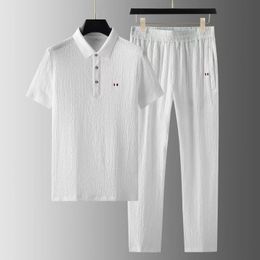 Summer Mens Classic Fashion Color sólido Camisas de manga corta Pantalones Dosciéesis 2023 Traje de deportes sueltos casuales 240517