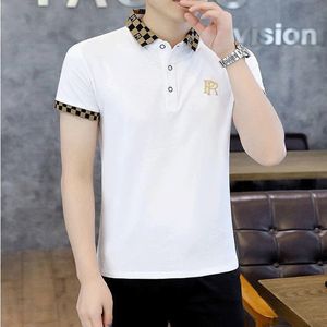 Vêtements d'été pour hommes à manches courtes jeunesse mode décontractée revers polyvalent surdimensionné mince version coréenne Plaid imprimé POLO 240315