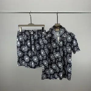 Diseñador de verano para hombre Camisas de playa Camiseta hawaiana Hombre Camisetas para mujer Marca Manga corta Top Hombres de lujo pantalones cortos Ropa de hip hop TAMAÑO M-3XL 23