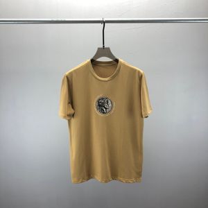 Summer Mens Designer T-shirt Casual Man Femmes T-shirts en vrac avec des lettres imprimées à manches courtes Top Vendre Hommes de luxe Édition en vrac T-shirt Taille américaine S-XL X32