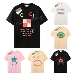 Summer Mens Designers T-shirt Brand de luxe Man Womens T-shirts avec lettres Imprimer des manches courtes mode round couvrages shirts absorbant les hommes