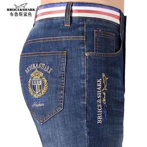 Zomerheren jeans strekken katoen los, rechte casual mode denim jeans heren broek grote size 8528 Bruce Shark 240425