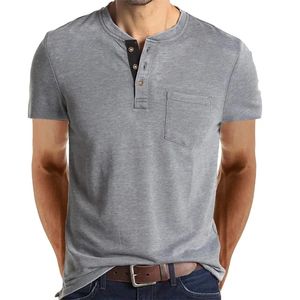 Zomerheren korte mouwen t-shirts Henley kraag solide casual top met een enkele borsten zak t-shirt zachte comfortabele bodemhirt 240416
