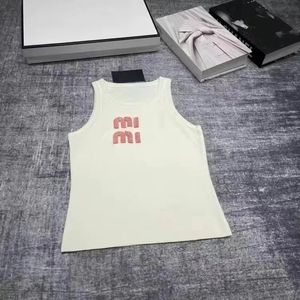 Diseñador Camiseta para mujer Tanques Tops Cortadas Vestidos de cereza de diseñador Lady Vest Luxury Fashion Singleta Sports Fitness Chaleco