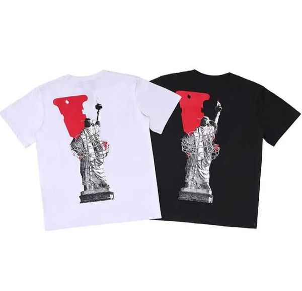 Camisetas de verano para hombre Estatua de la libertad Torchbearer Red Big V Co branded Street Camiseta de manga corta suelta para hombres y mujeres Camisetas Camisetas Parejas Top Ropa Jersey