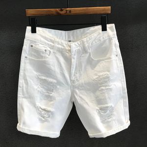 Zomerheren wit gescheurd jeans shorts zachte en comfortabele stretch casual noodlijdende gewassen cowboy denim mannelijke korte broek 240412