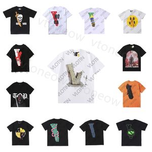 Verano Hombres Mujeres Diseñadores Camisetas Camisetas sueltas Marcas de moda Tops Hombre S Camisa casual Ropa de lujo Pantalones cortos de calle Ropa de manga Camisetas camisa blanca 24