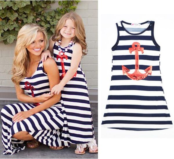 Summer Mother and Daughter Robes Family Matching Clothes Fashion Anchor Imprimé sans manches Stripe Girl Party Robe Baby Mom Outf8698094