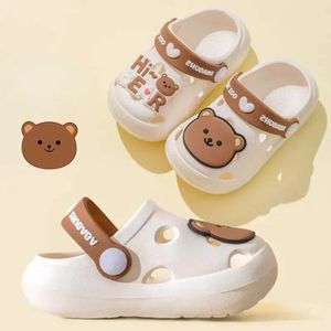 Zomer nieuwe kinderen koude indoor niet -slip zacht bodem comfort schattige babyhole schoenen, jongens en meisjes thuis slippers L2405