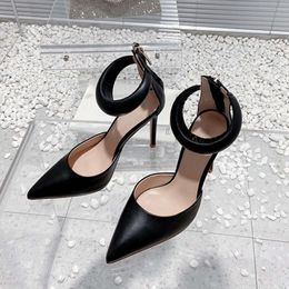 Sandales Baotou d'été de nouveau style français, boucle de pied ronde pointue en cuir véritable avec talons hauts fins et creux, robe de chaussures pour femmes