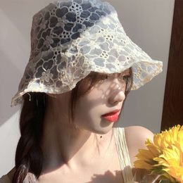 Novedad de verano, gorra de pescador de encaje hueco para mujer, Edición coreana, versátil, bonita maceta para flores, red roja, mismo sombrero con visera de sol