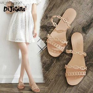 Verano nueva moda coreana salvaje sólido plástico sandalias de mujer antideslizante resistente al desgaste zapatillas de playa planas zapatos envío de la gota L230518