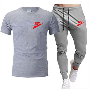 Été nouveaux survêtements pour hommes T-shirt à manches courtes costume de sport Shorts décontractés pour hommes ensemble de sport progressivement costume deux pièces pour hommes d'été