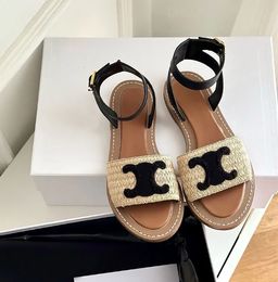 Zomer nieuwe originele handgeweven sandalen Britse stijl platte bodem pantoffels Populaire eenvoudige en sfeervolle vrijetijdsschoenen Damesschoenfabrieksschoenen