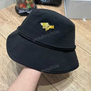 Zomer nieuwe topkwaliteit ontwerper Men Women Celins S Fisherman Hat Zonnebrandhoed Baseball Cap Snapbacks Outdoor Fishing Dress Color Doek Hoed A10