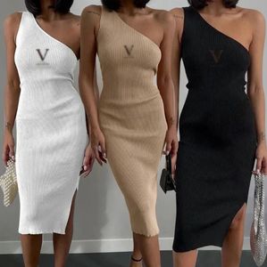 Zomer Nieuwe Women's Urban Sexy Dresses Luxury Brand High Elastic Sexy Off the Shoulder Trapping Dress Casual Designer Dressess Borduured Letter