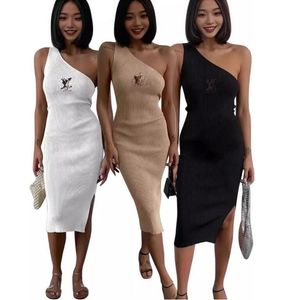 Zomer Nieuwe Women's Urban Sexy Dresses Luxury Brand High Elastic Sexy Off the Shoulder Trapping Dress Casual Designer Dressess Borduured Logo