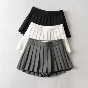 Jupe plissée d'été taille haute femmes sexy mini jupes jupe noire vintage jupes de tennis coréennes jupe courte blanche décontractée 240308