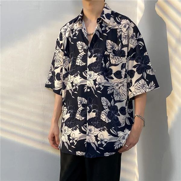 Impression d'été Shirt Shirt Hen Men Men Society Mens Mens Robe Shirt Corée des chemises de soie de glace en vrac coréen Hawaiian Shirt 240426