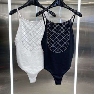 Summer Rinestone One Piece Swearwear Designer Bikini Swimsuit Couleur Solie Modèle de diamant Sexy Sexe Halter Back Beach Swimsuits pour femmes